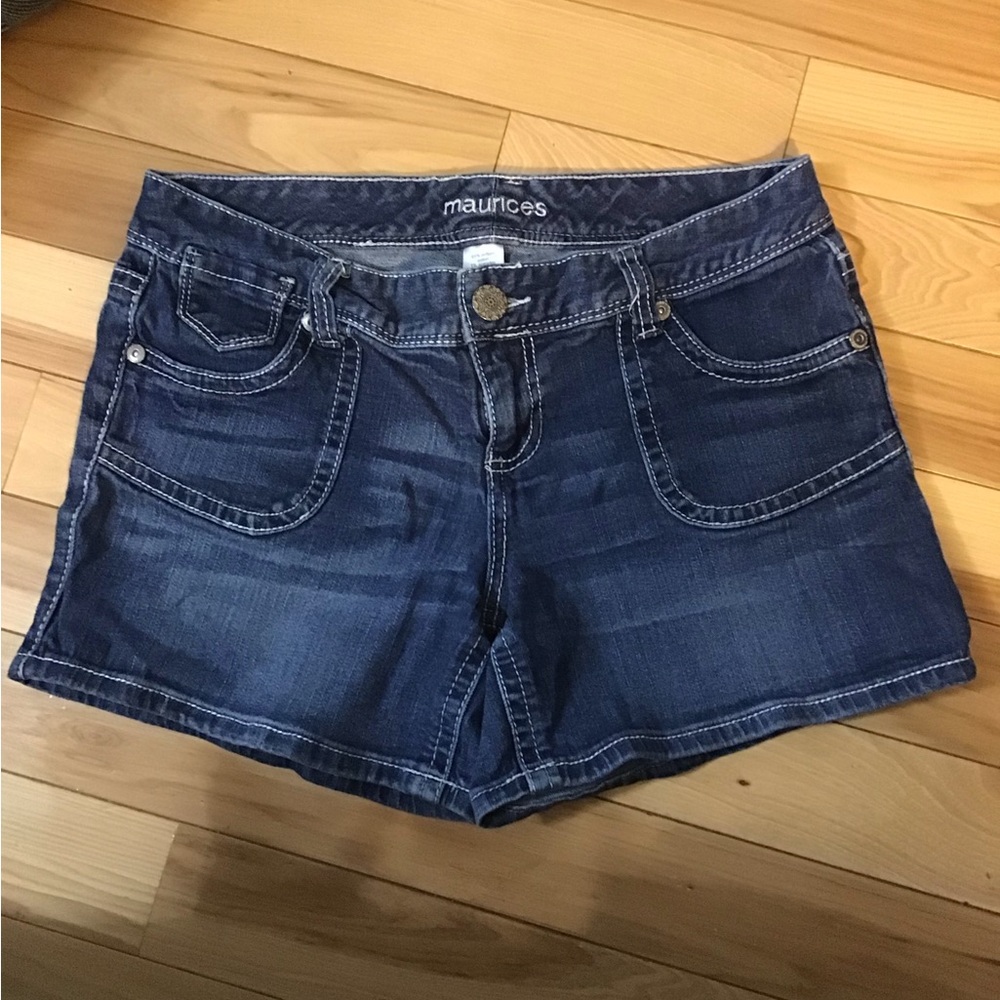 Maurices Women's Size 9/10 Blue Mid-Rise Denim Jean Short Shorts Hips 40” EUC